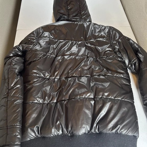 Used Guess puffer jacket Sz M - Picture 10 of 11